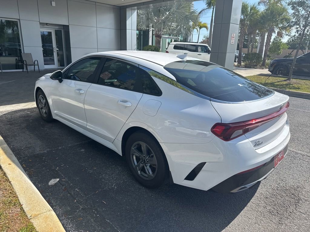 Used 2021 Kia K5 LXS FWD image 2