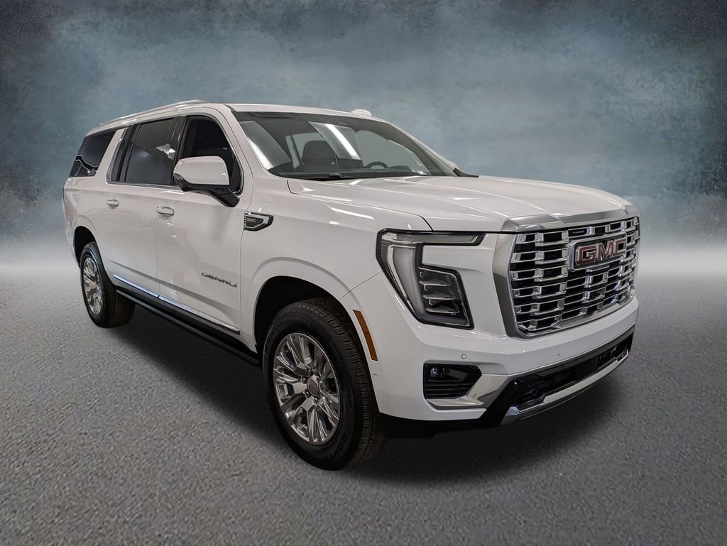 Used 2026 GMC Yukon XL Denali w/ Sun & Power Step Package AWD/4WD image 4