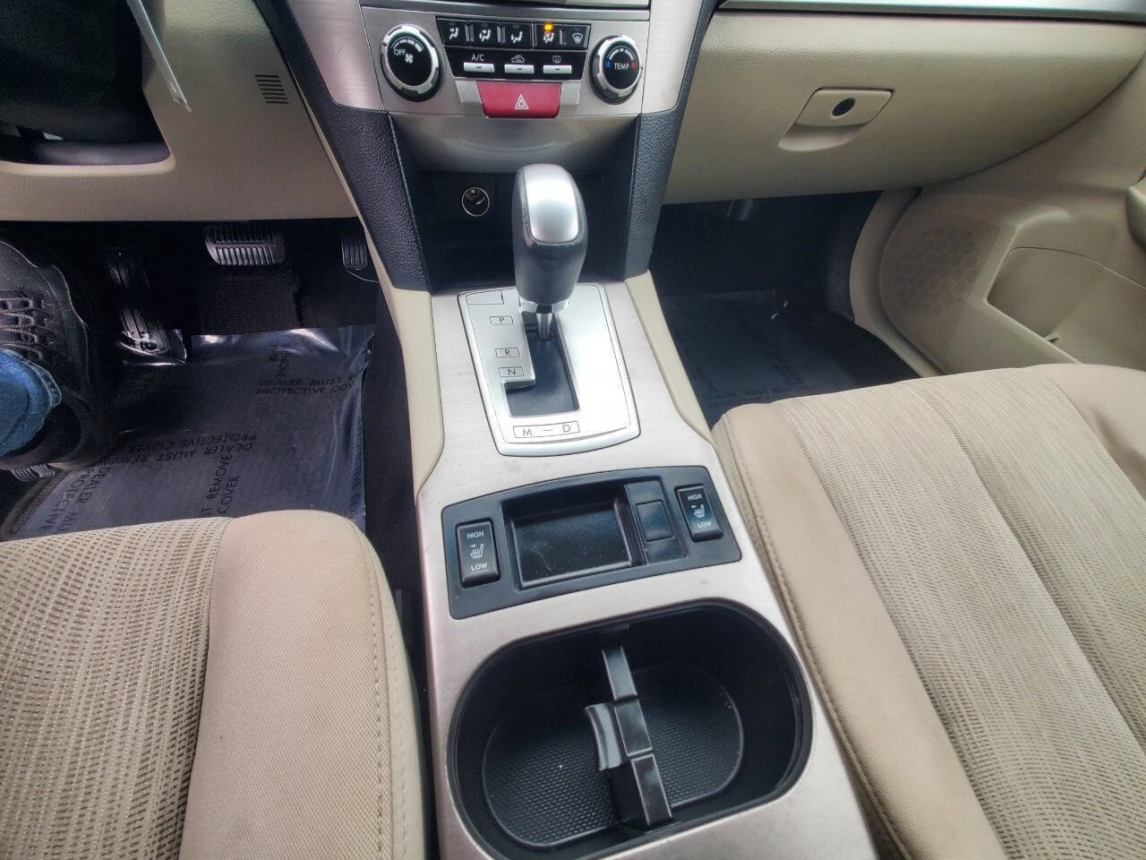 Used 2014 Subaru Outback 2.5i Premium AWD/4WD image 18