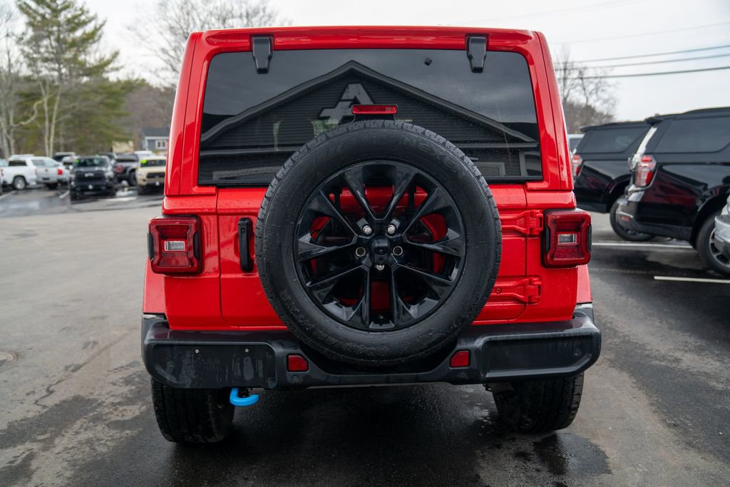 Used 2024 Jeep Wrangler Unlimited Sahara w/ Safety Group image 5