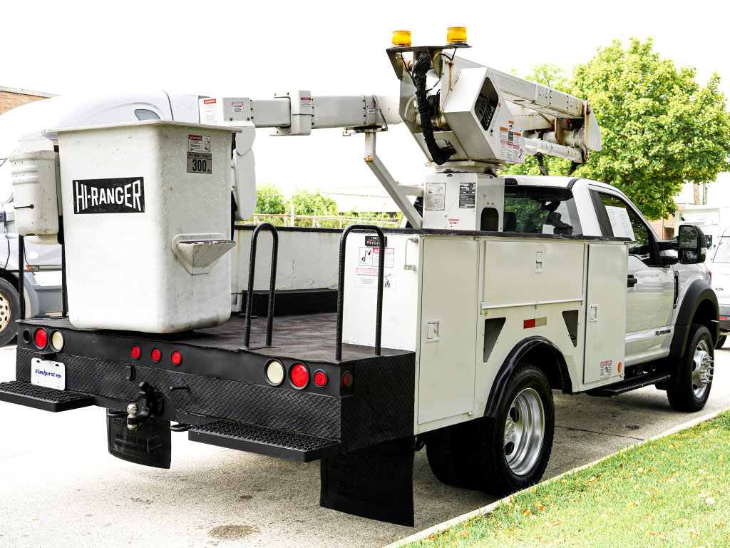 Used 2019 Ford F550 4x4 Regular Cab Super Duty image 6