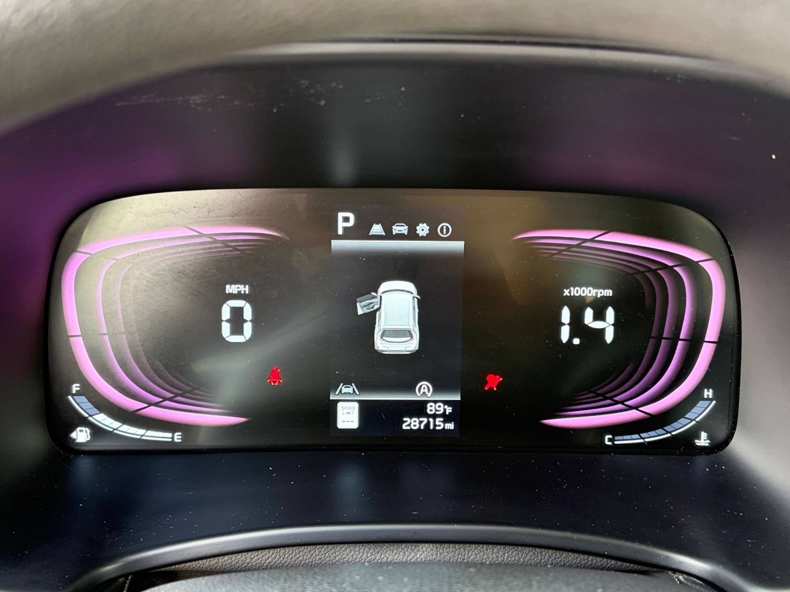Used 2025 Kia Soul LX w/ LX Technology Package FWD image 37