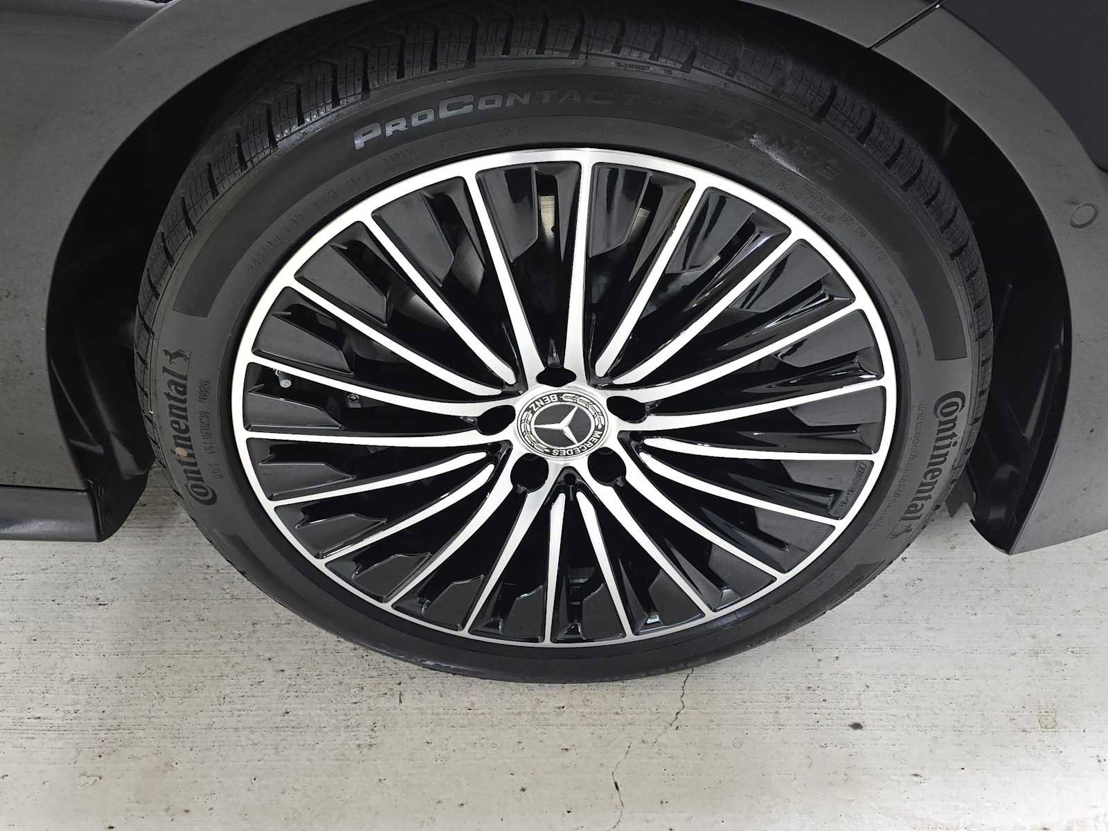 New 2026 Mercedes-Benz CLE 300 4MATIC Coupe image 9