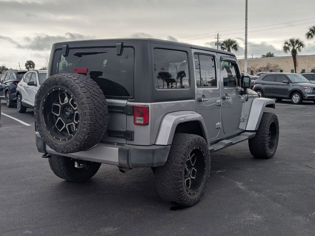 Used 2015 Jeep Wrangler Unlimited Sahara w/ Connectivity Group image 5