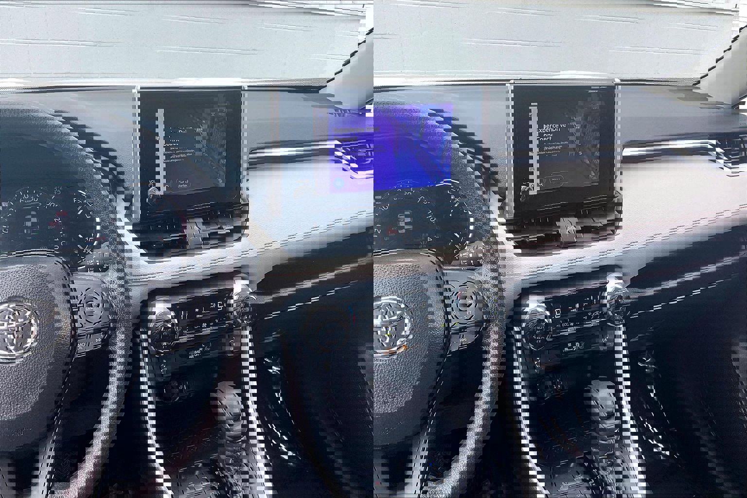 Used 2024 Toyota RAV4 XLE image 7