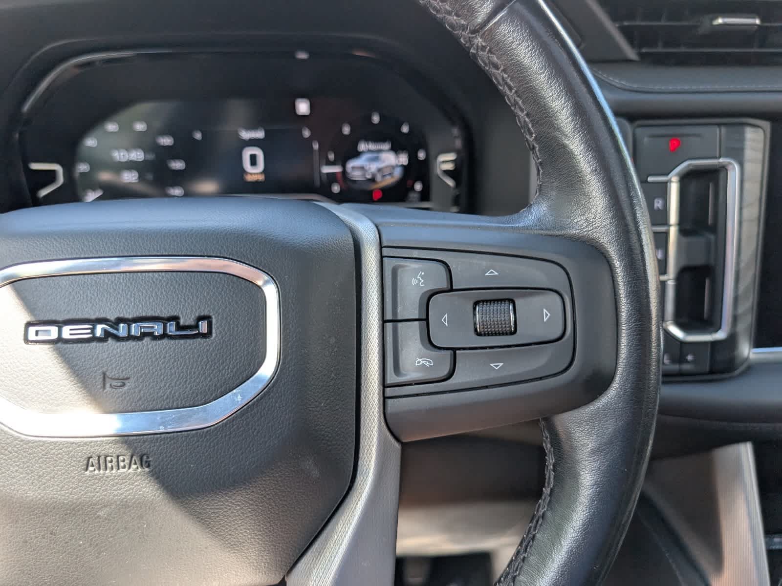 Certified 2022 GMC Yukon XL Denali w/ Denali Premium Package AWD/4WD image 29