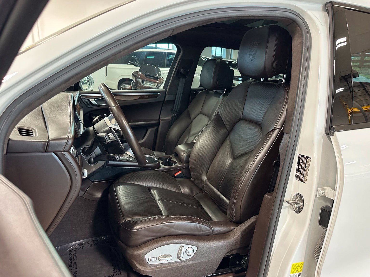 Used 2019 Porsche Macan S w/ Premium Package Plus AWD/4WD image 13