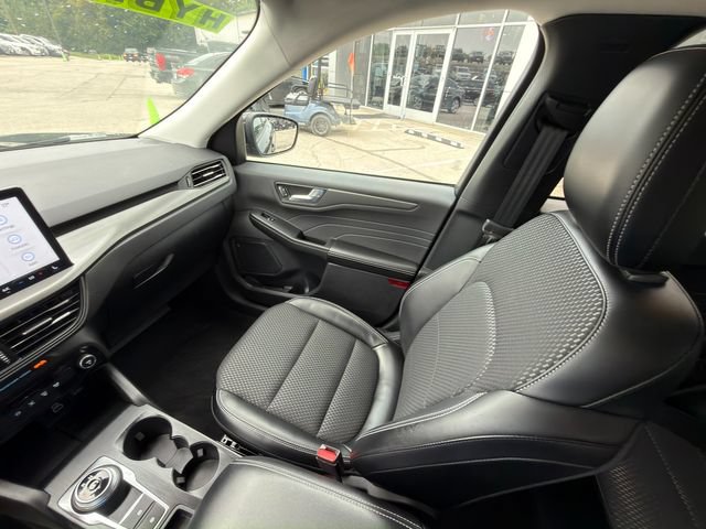 Used 2024 Ford Escape SE FWD image 22