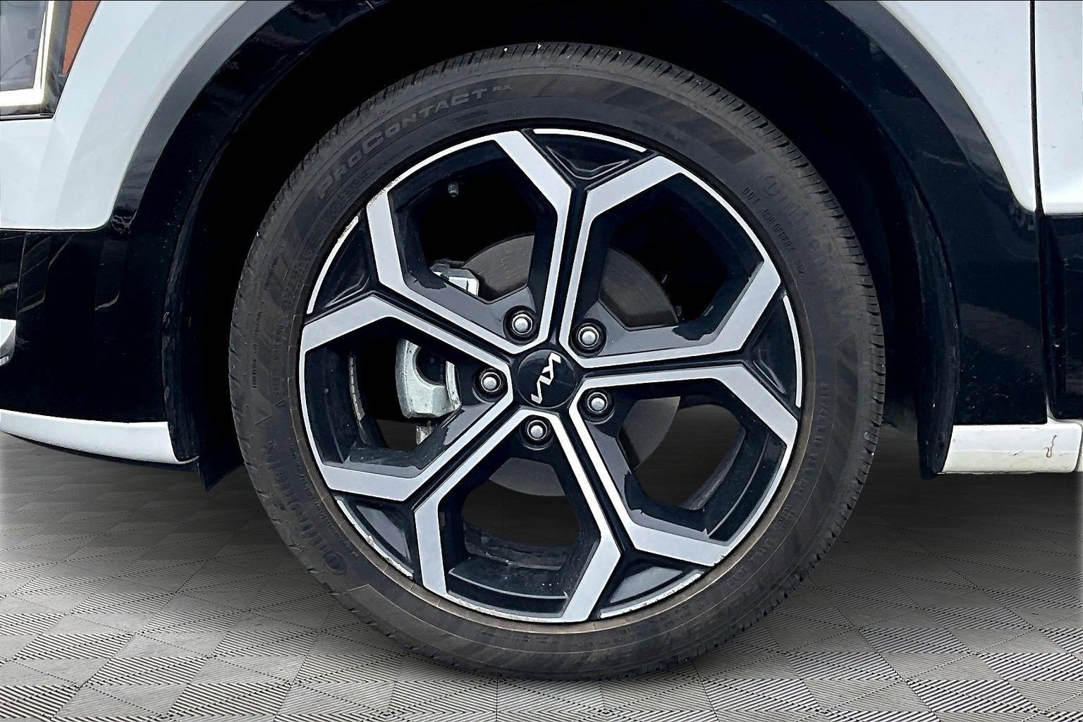 Used 2023 Kia Niro EX Touring FWD image 35