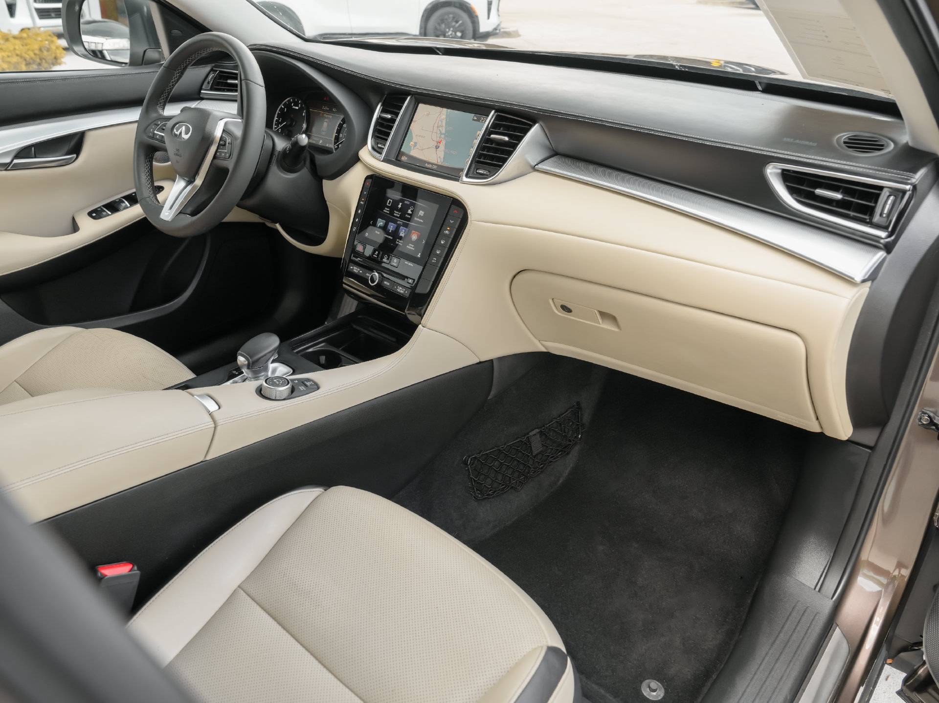 Used 2019 INFINITI QX50 Essential w/ Premium Audio Package AWD/4WD image 39