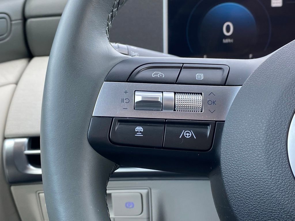 Certified 2026 Hyundai Tucson Limited AWD/4WD image 18