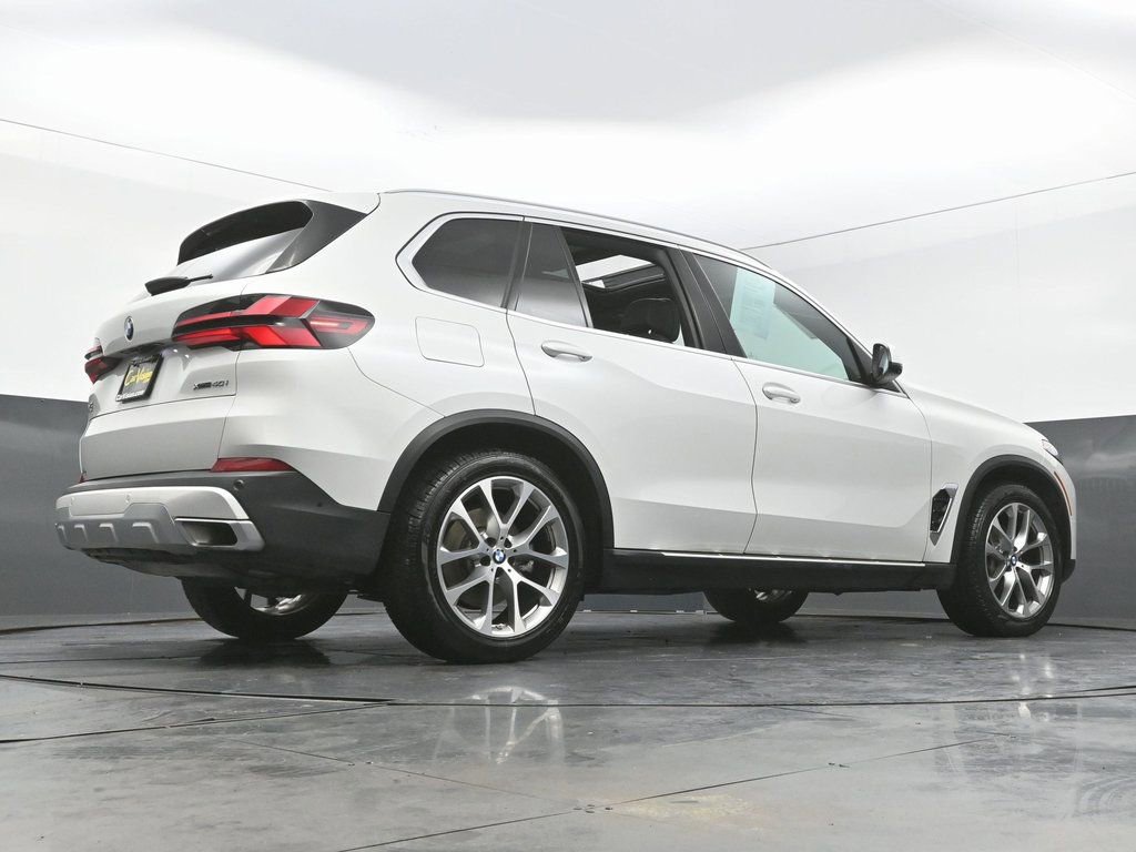 Used 2024 BMW X5 xDrive40i AWD/4WD image 55
