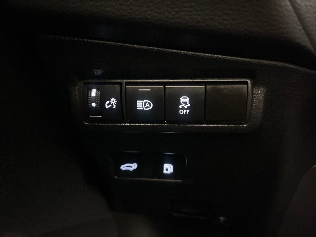 Certified 2025 Toyota Corolla Cross AWD Hybrid image 28