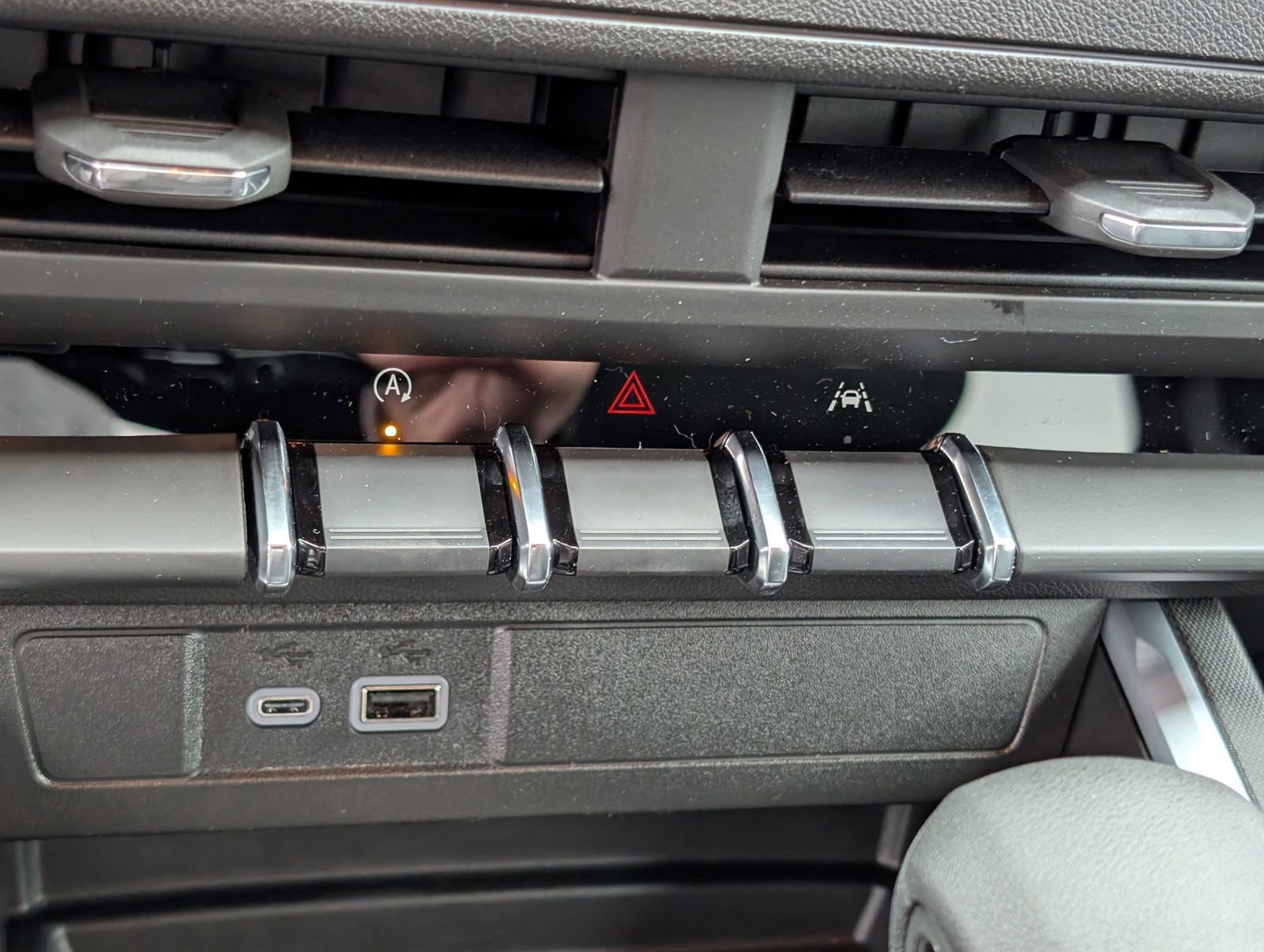 New 2025 Chevrolet Colorado Trail Boss w/ Midnight Edition image 23