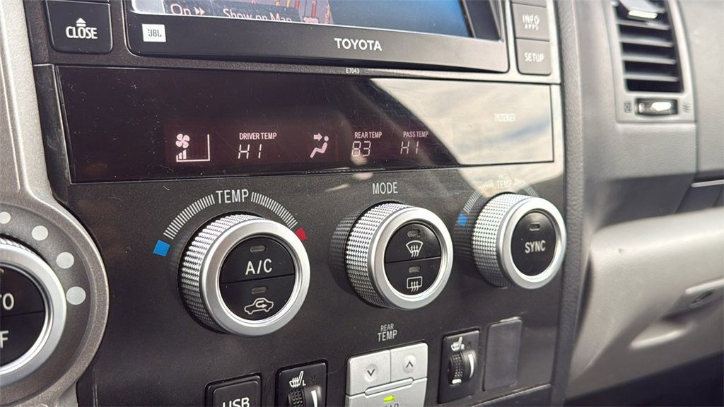 Used 2013 Toyota Sequoia Limited image 26