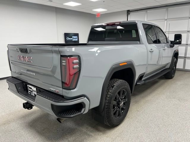 Used 2025 GMC Sierra 3500 AT4 w/ AT4 Premium Plus Package image 9
