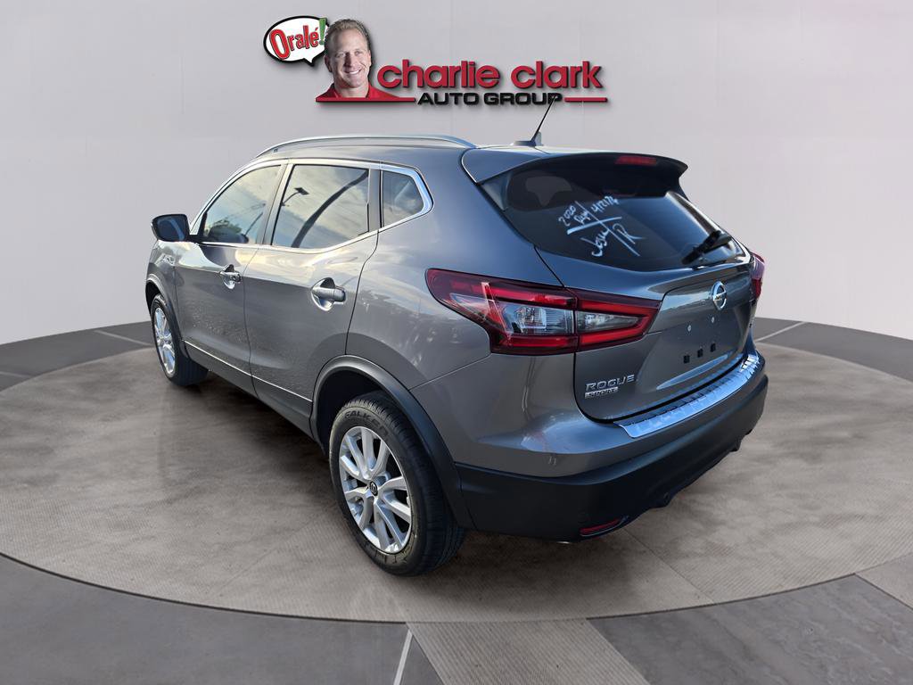 Used 2020 Nissan Rogue Sport SV FWD image 4