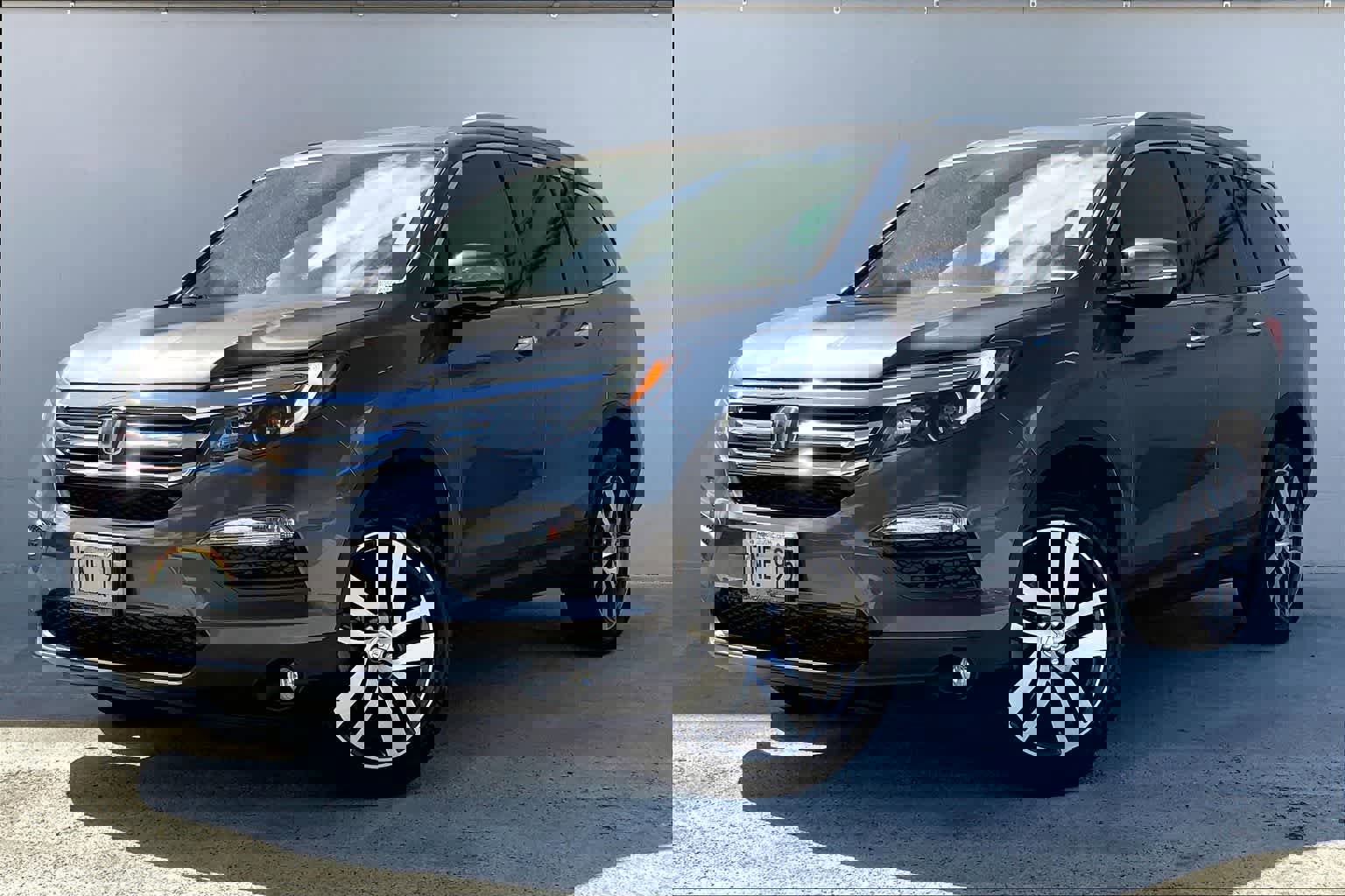 Used 2018 Honda Pilot Elite image 1