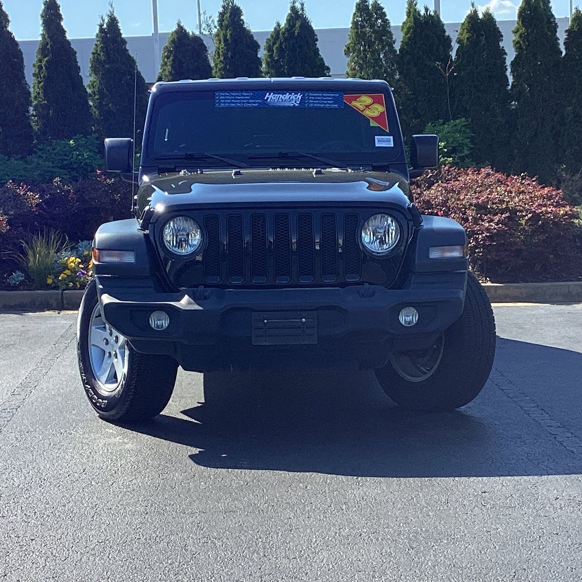 Used 2023 Jeep Wrangler Unlimited Sport AWD/4WD image 5