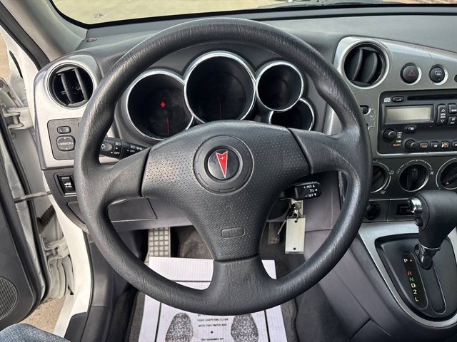 Used 2007 Pontiac Vibe w/ Preferred Package FWD image 5