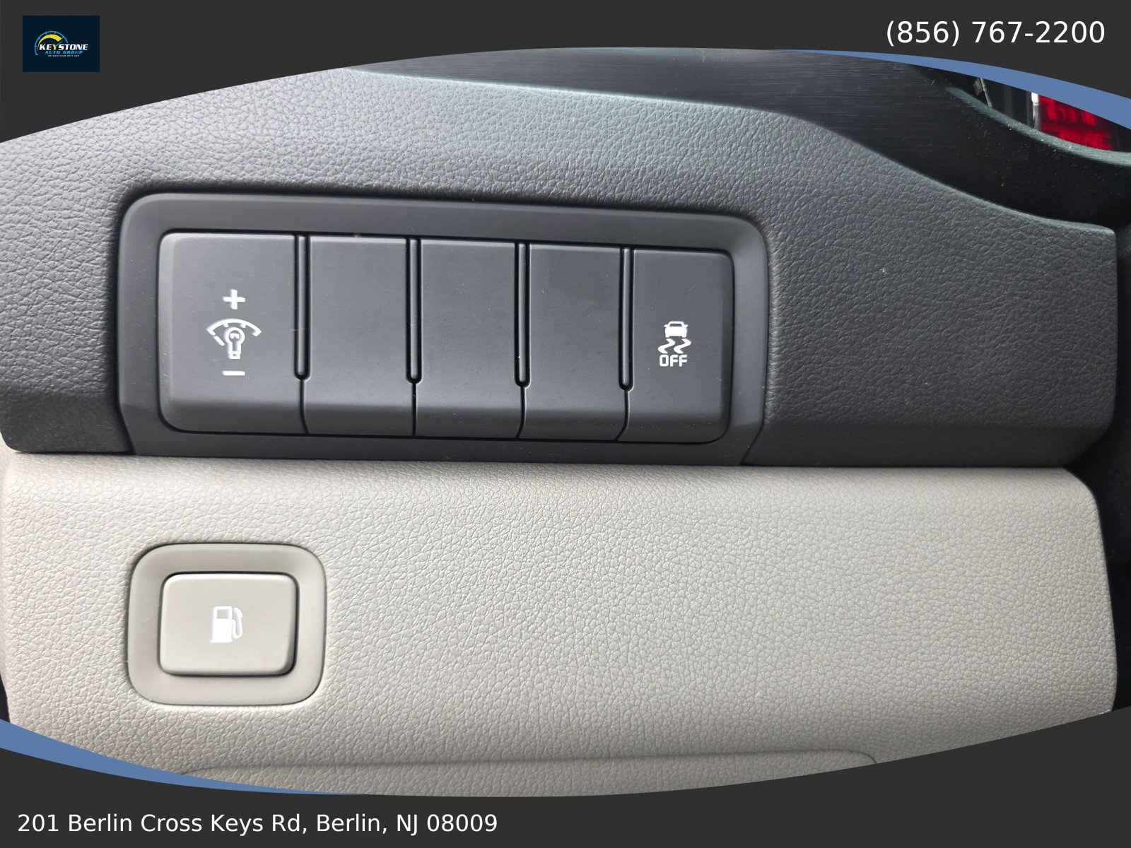 Used 2016 Kia Sedona LX w/ LX Convenience Package FWD image 21
