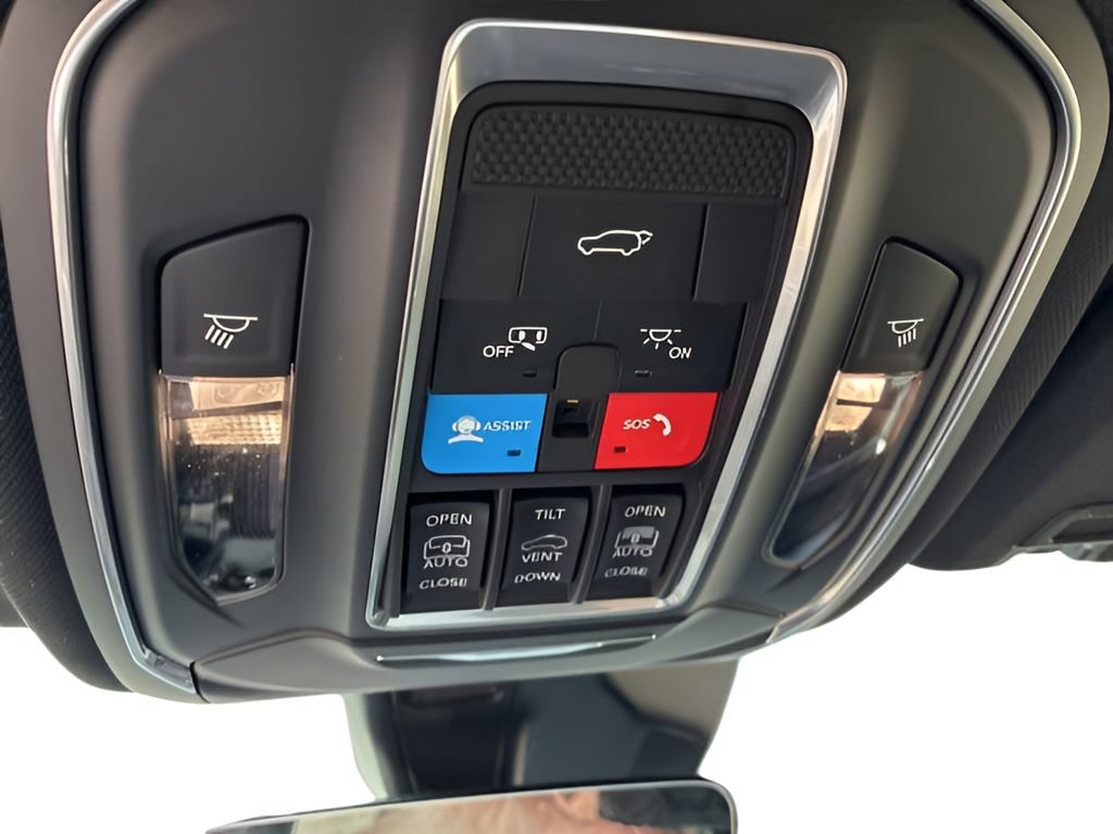 New 2026 Jeep Grand Cherokee L Limited w/ Limited Altitude Package AWD/4WD image 27