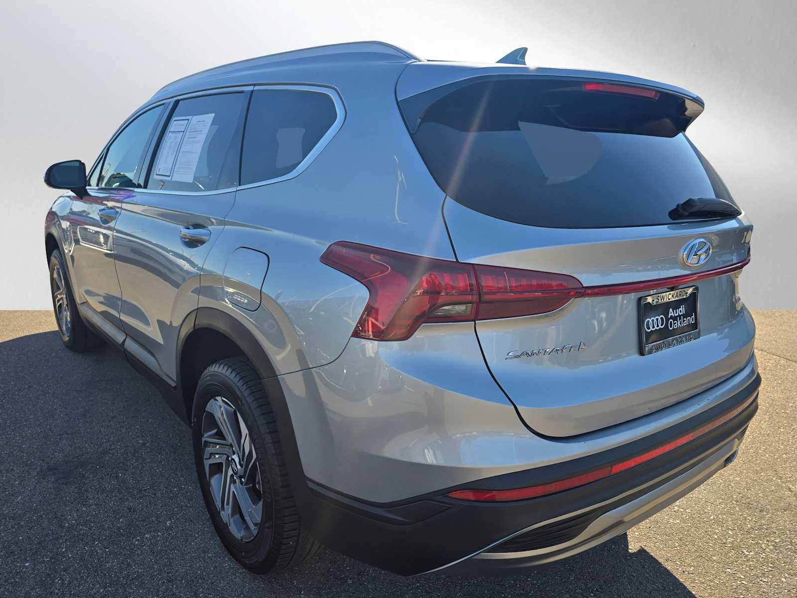 Used 2023 Hyundai Santa Fe SEL image 5