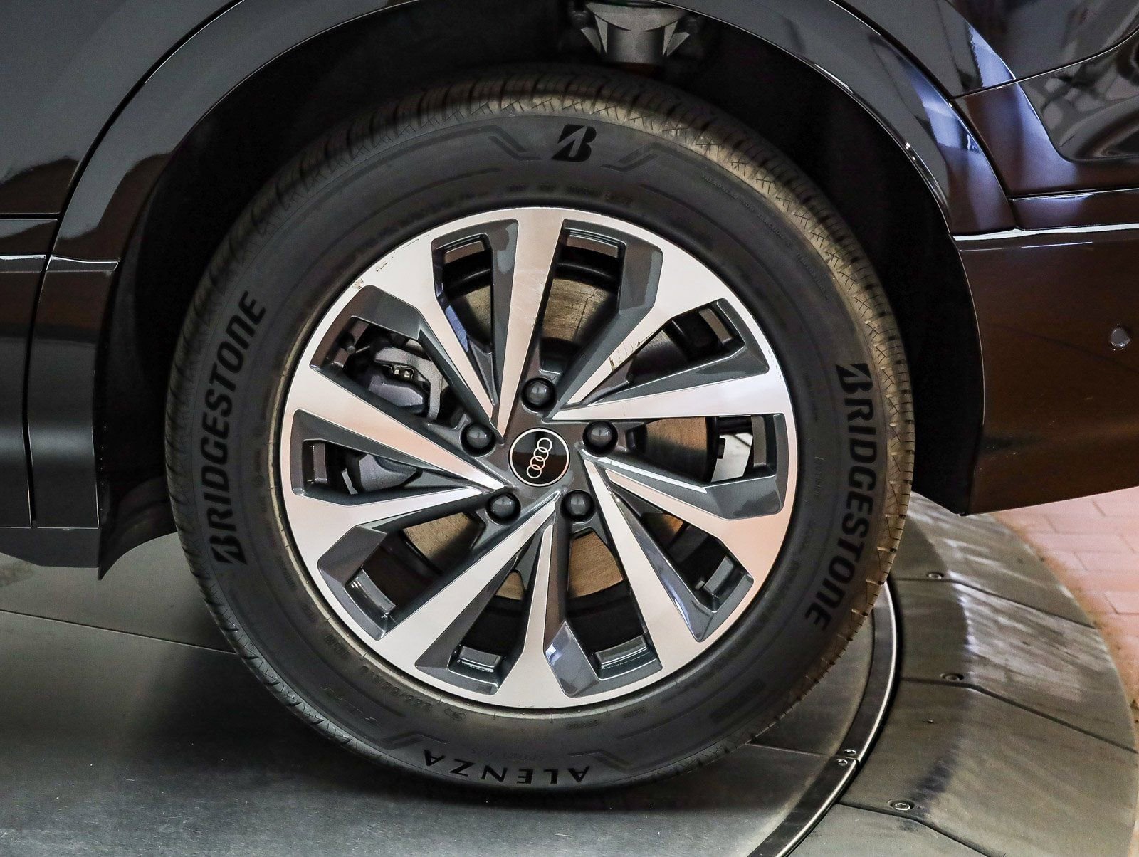 New 2025 Audi Q6 e-tron Premium AWD/4WD image 13