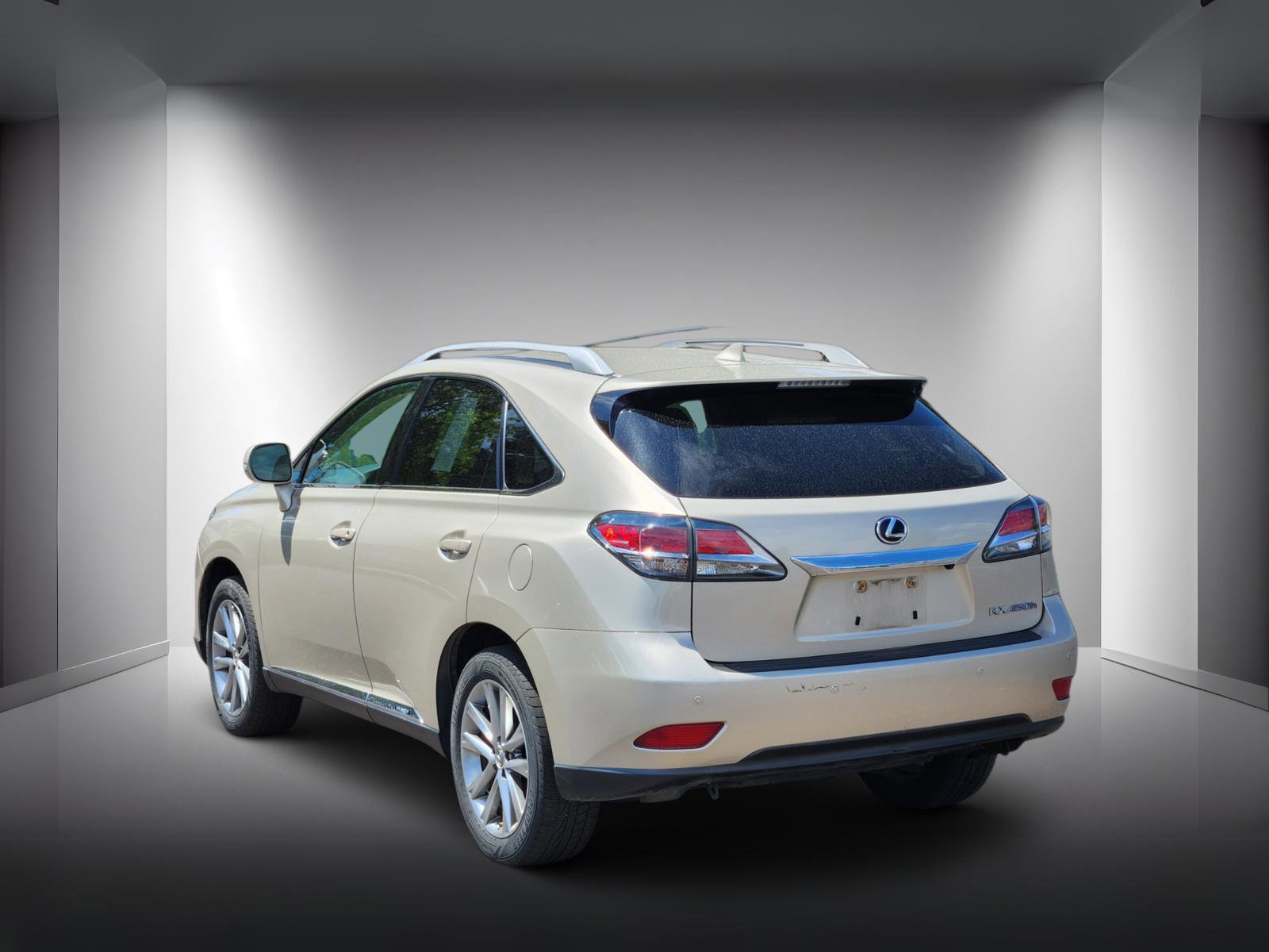 Used 2015 Lexus RX 450h AWD image 3