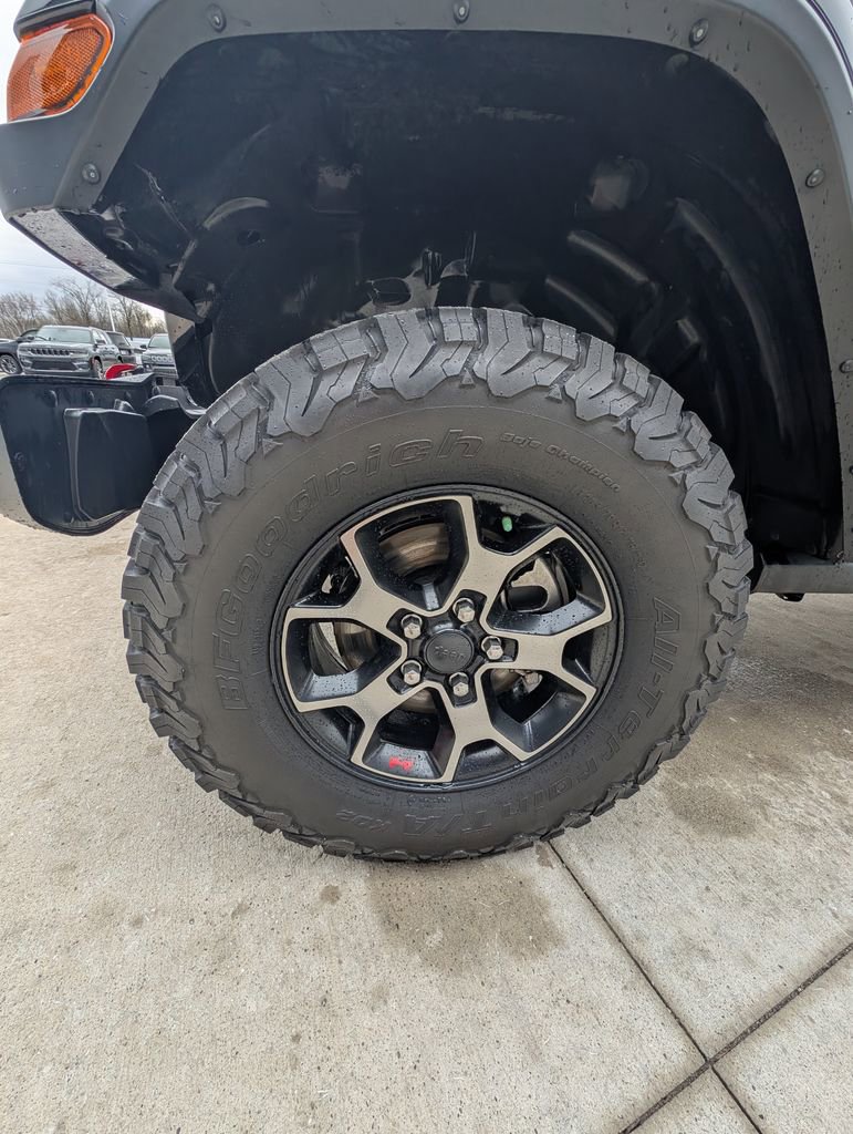 Used 2018 Jeep Wrangler Unlimited Rubicon AWD/4WD image 47