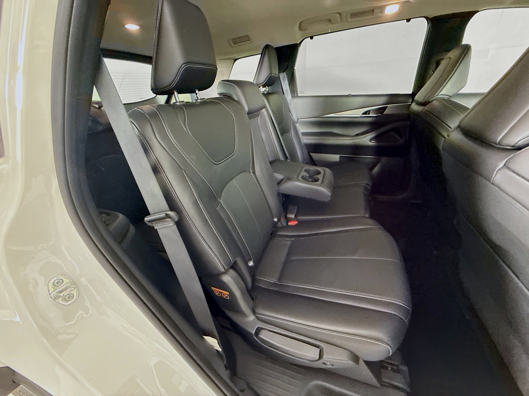 Used 2023 INFINITI QX60 Luxe w/ Cargo Package FWD image 35