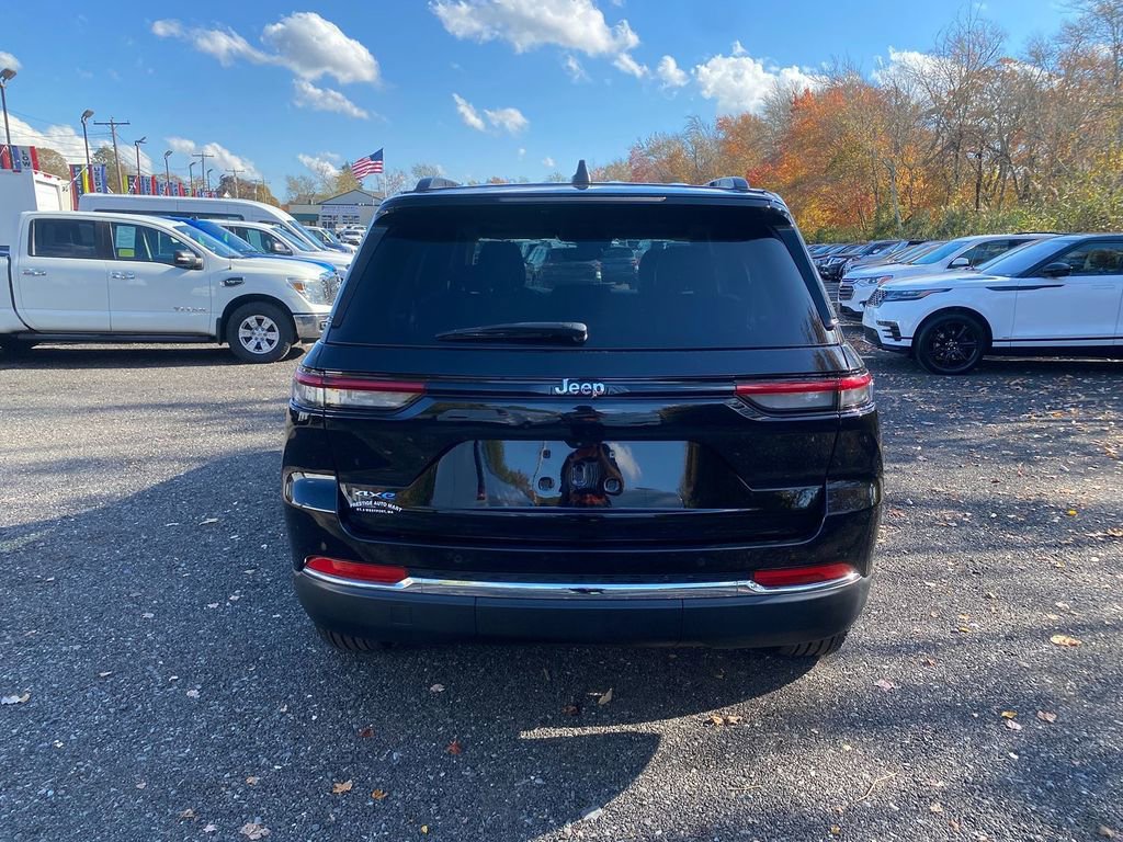 Used 2023 Jeep Grand Cherokee 4WD 4xe image 6