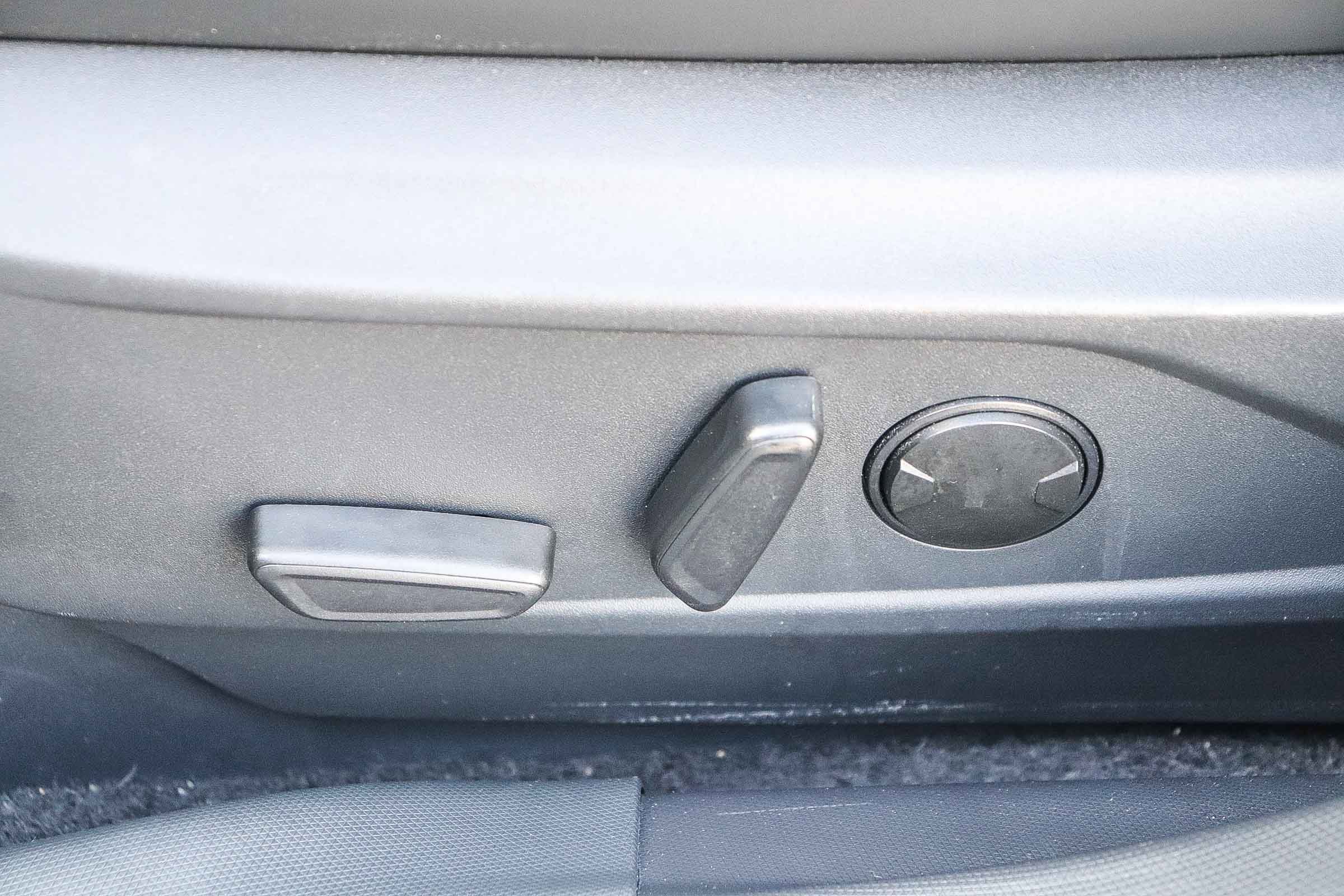 Used 2023 Ford Mustang Mach-E Select image 26