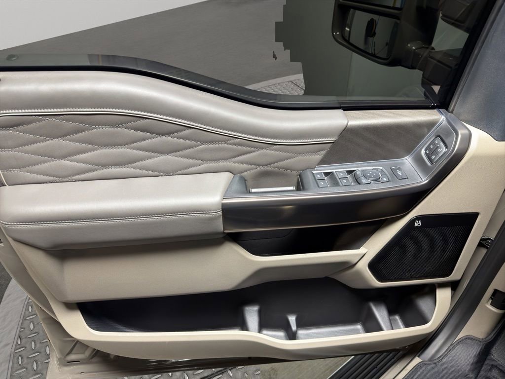 Used 2026 Ford F350 Platinum w/ Platinum Plus Package AWD/4WD image 11