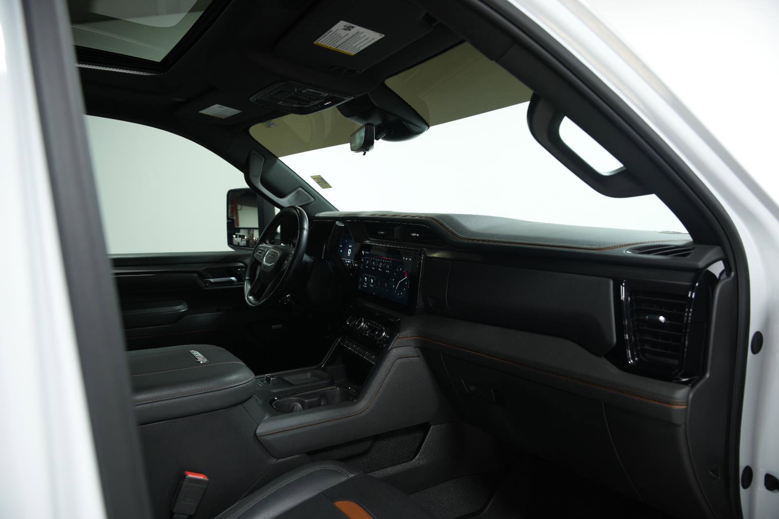 Used 2024 GMC Sierra 2500 AT4 w/ AT4 Premium Plus Package image 19