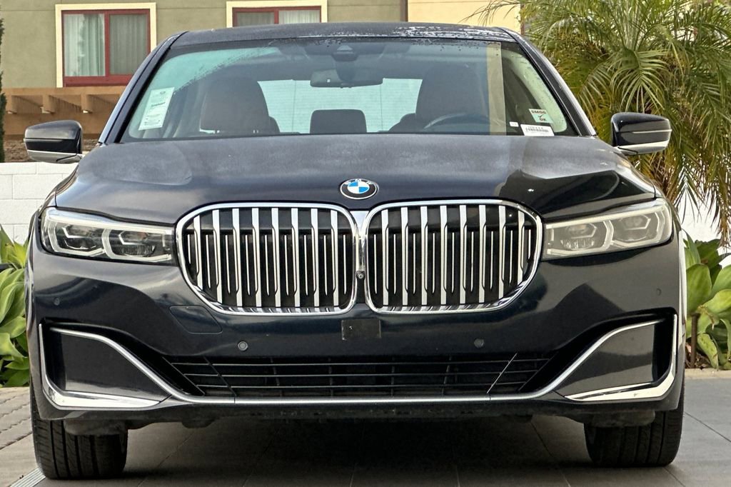 Used 2020 BMW 740i w/ Premium Package image 8