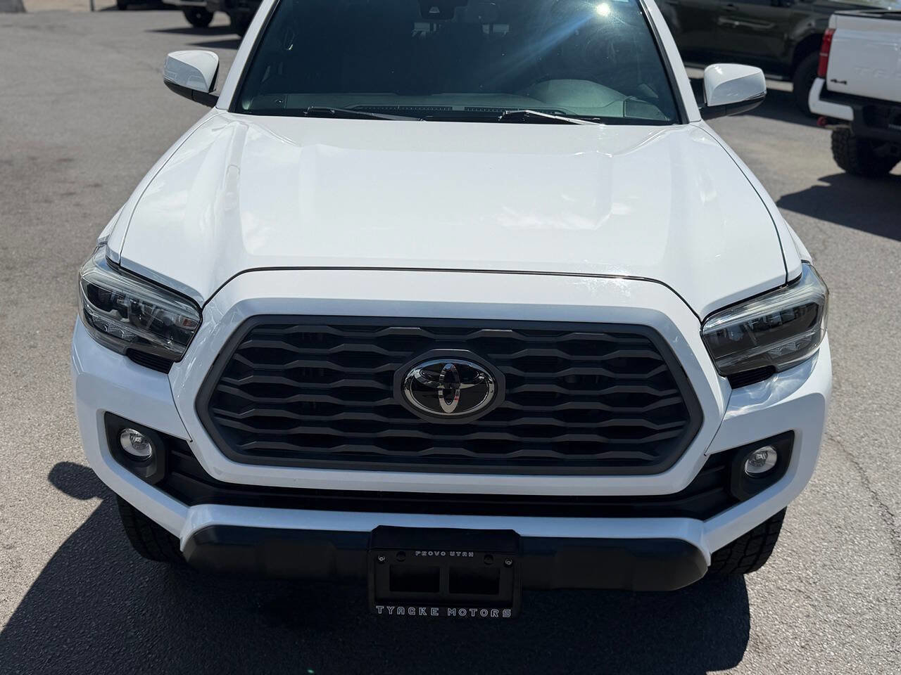 Used 2020 Toyota Tacoma TRD Off-Road w/ Technology Package AWD/4WD image 20