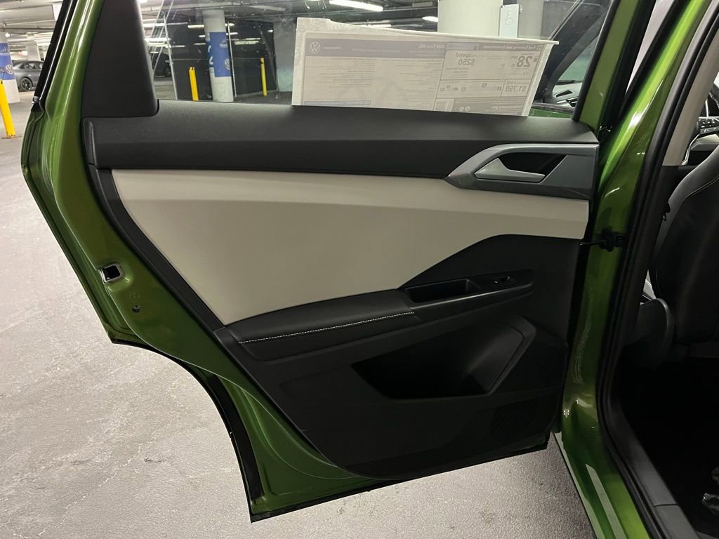 New 2026 Volkswagen Taos SEL image 20