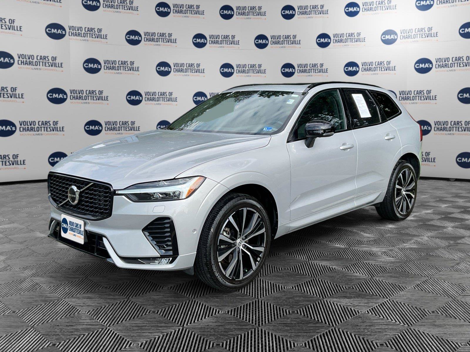 Certified 2023 Volvo XC60 B5 Ultimate w/ Climate Package AWD/4WD image 1