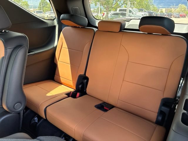 New 2027 Chevrolet Traverse Z71 w/ Driver Confidence Package AWD/4WD image 9