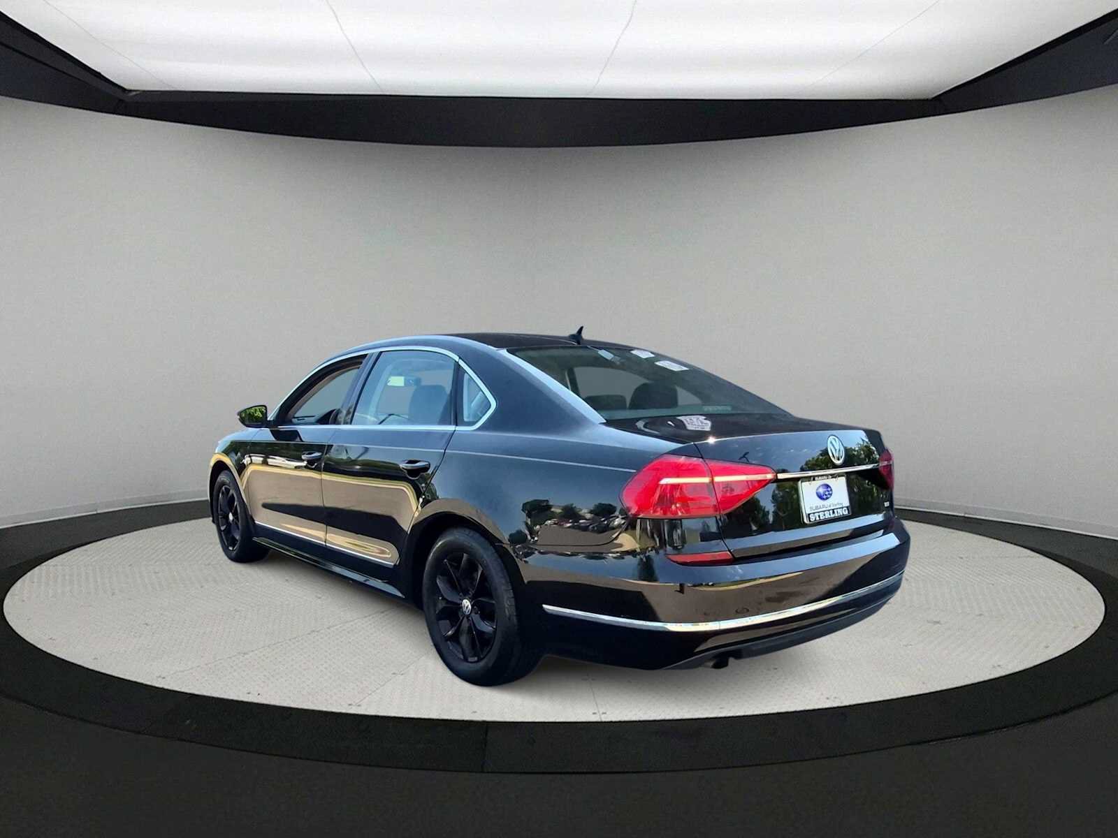 Used 2016 Volkswagen Passat 1.8T S FWD image 6