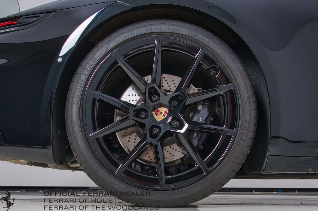 Used 2025 Porsche 911 Carrera image 23