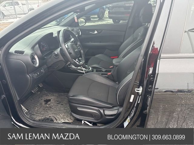 Used 2022 Kia Forte GT-Line w/ GT-Line Premium Package image 3