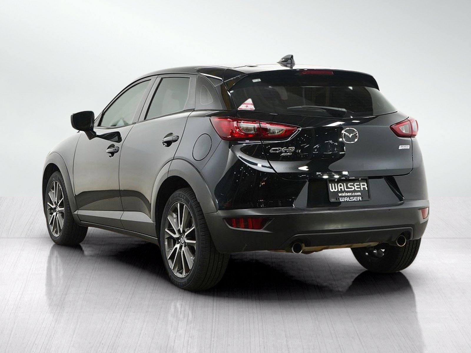 Used 2017 MAZDA CX-3 Touring AWD/4WD image 3