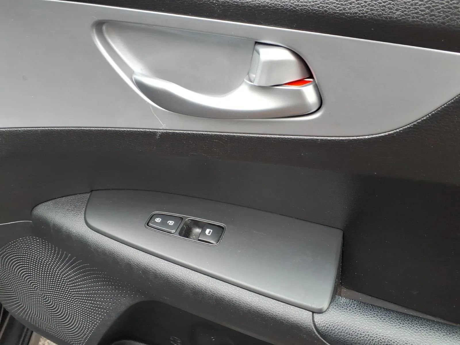 Used 2023 Kia Forte LXS FWD image 12