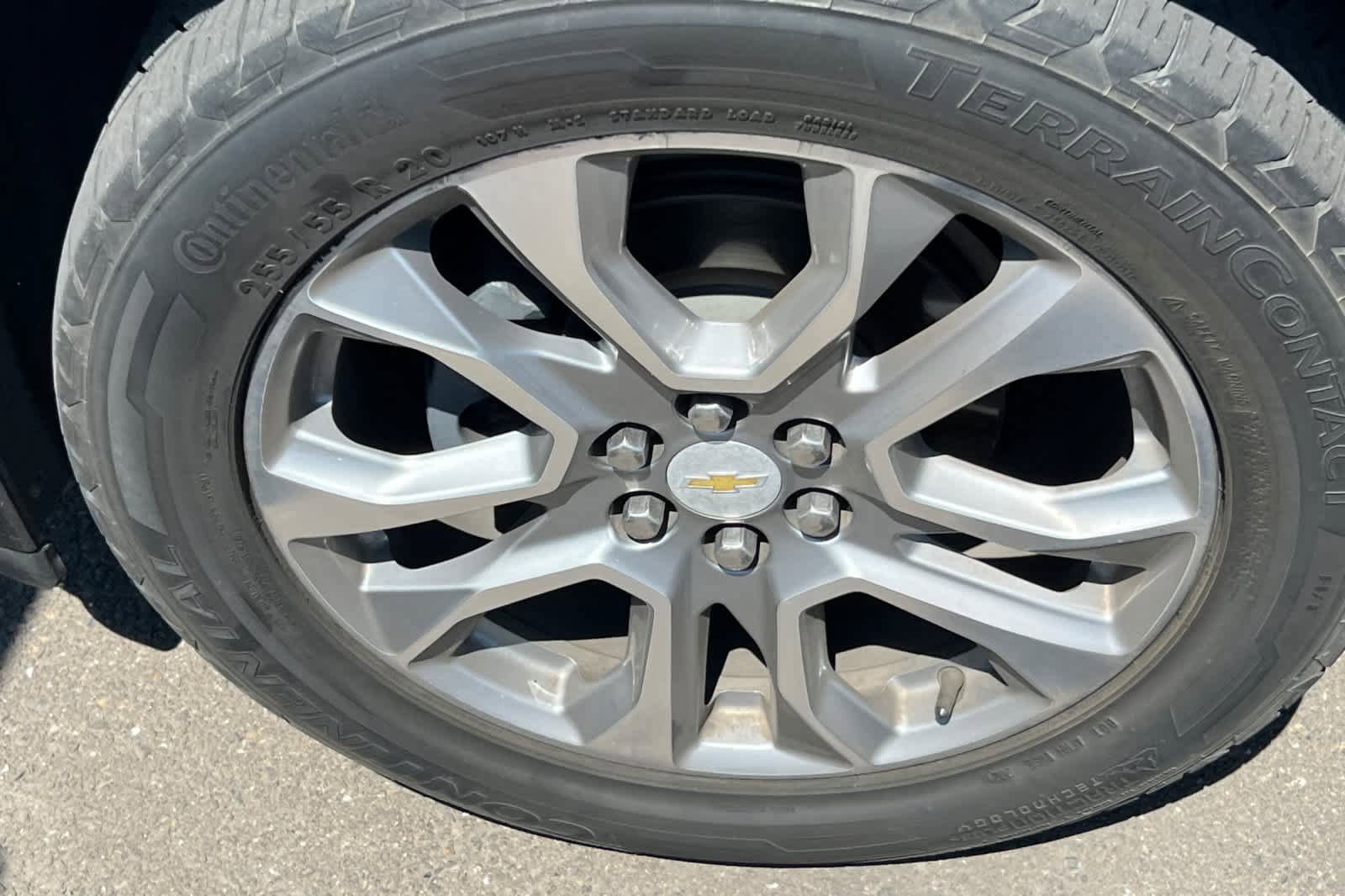 Used 2018 Chevrolet Traverse Premier w/ LPO, Floor Liner Package AWD/4WD image 10