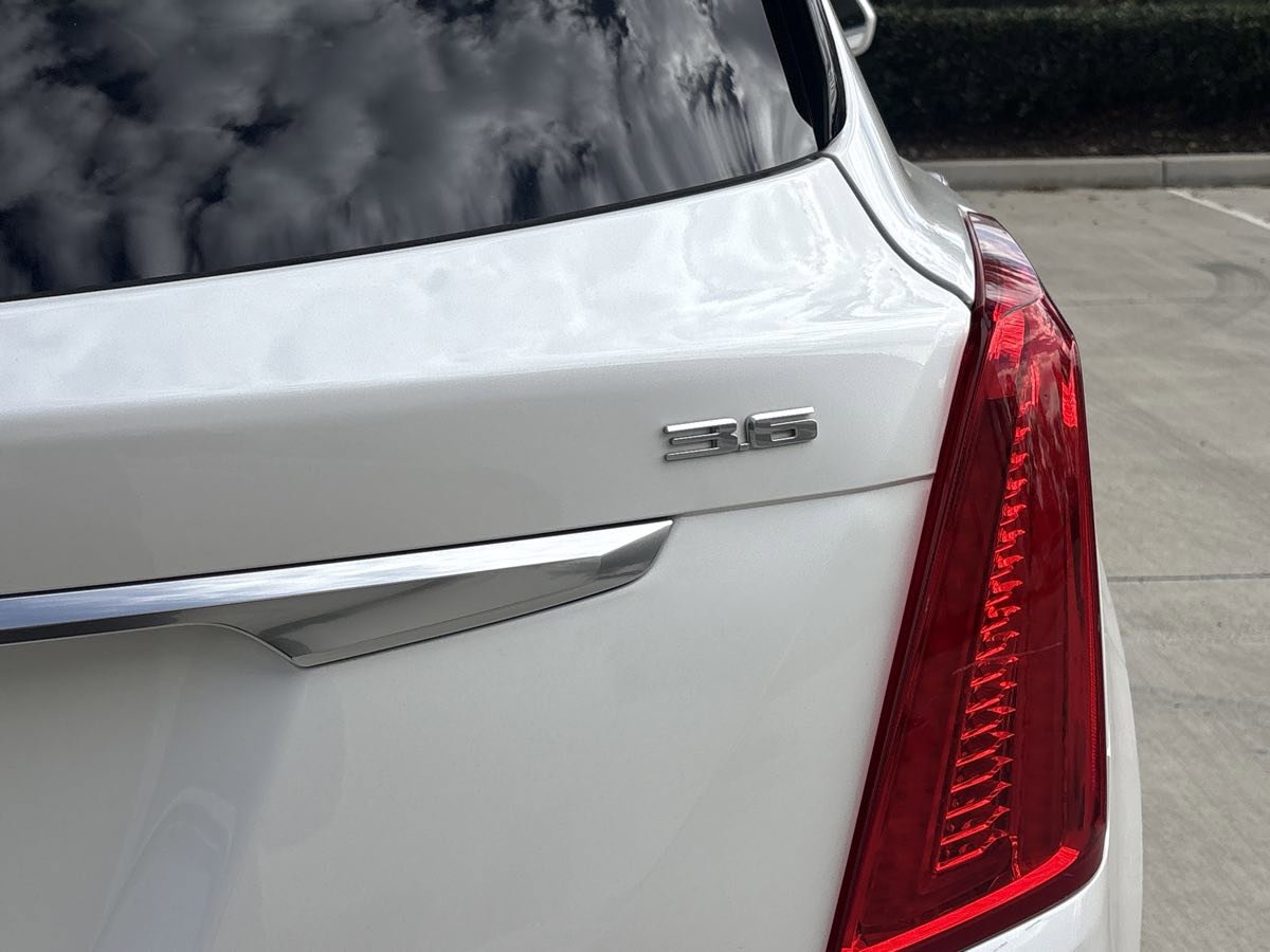 Used 2019 Cadillac XT5 Luxury image 12