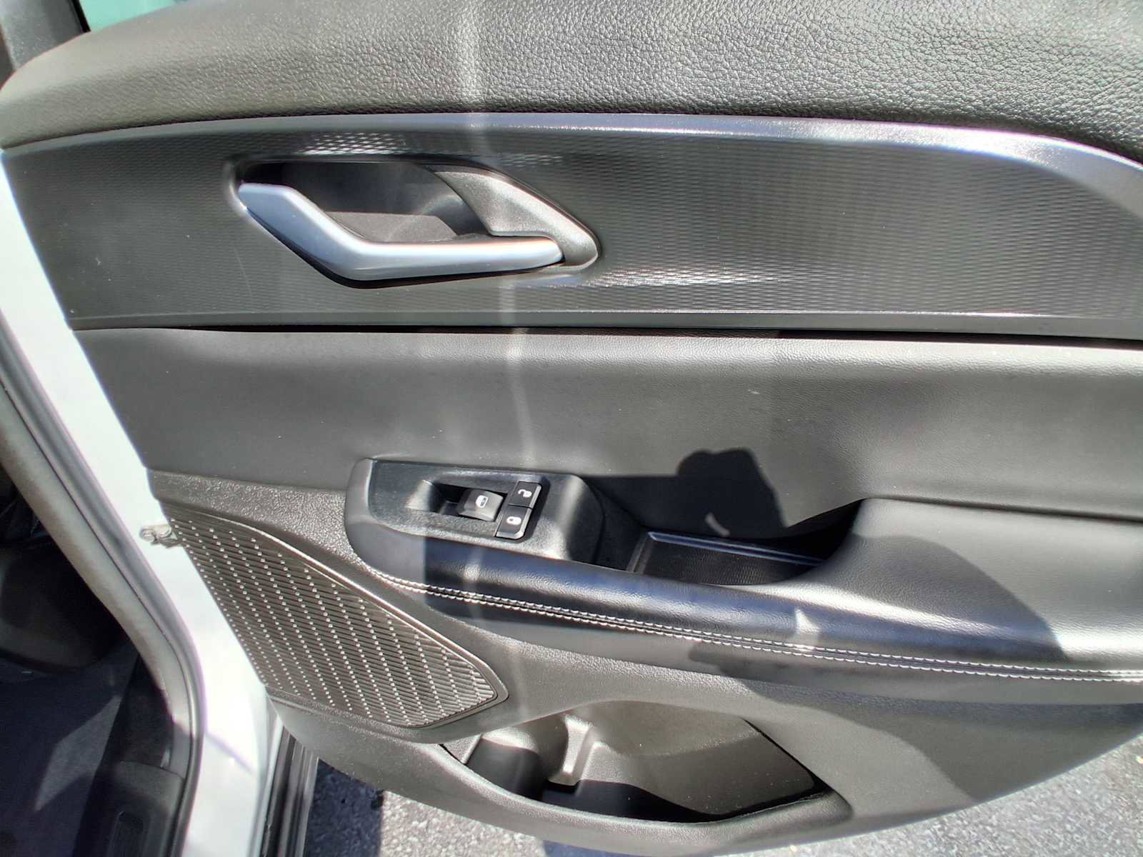 Used 2023 Jeep Grand Cherokee Altitude image 25