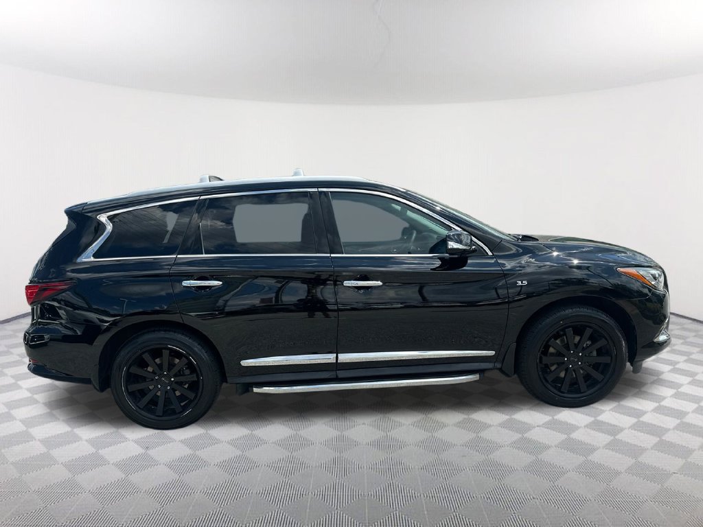 Used 2020 INFINITI QX60 Luxe w/ Essential Package FWD image 4