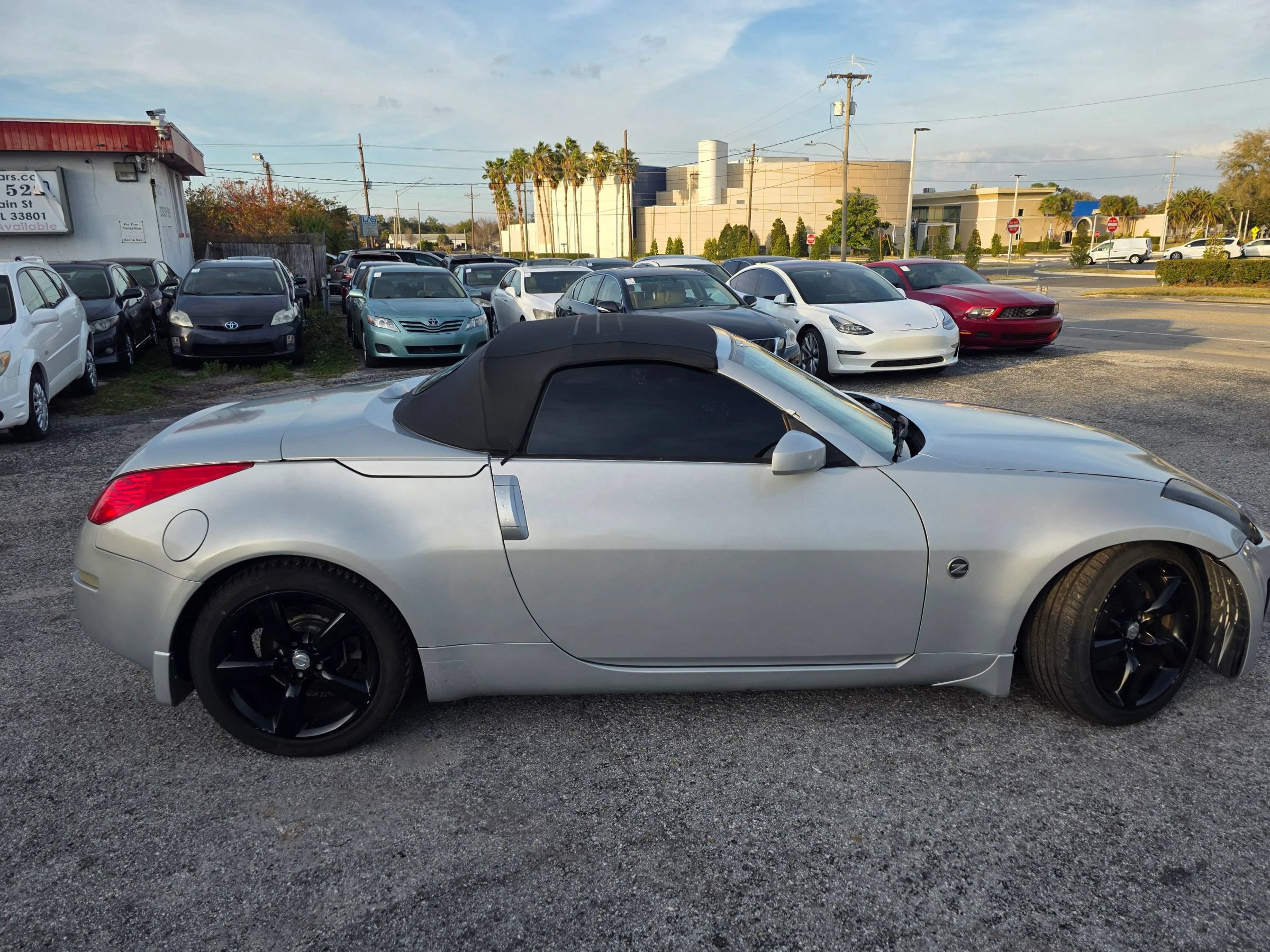 Used 2007 Nissan 350Z Enthusiast RWD image 24
